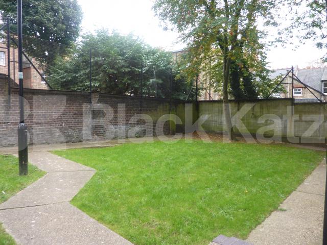 			NEW INSTRUCTION, 2 Bedroom, 1 bath, 1 reception Flat			 Waltersville Road, ARCHWAY